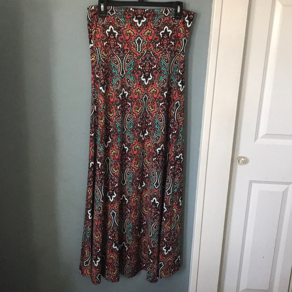 Lularoe Maxi skirt paisley size medium